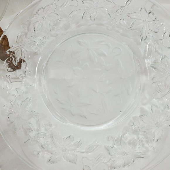 2 Fantasia Princess House 8" Poinsettia Salad Lunch Plate frosted embossed glass - Picture 4 of 6